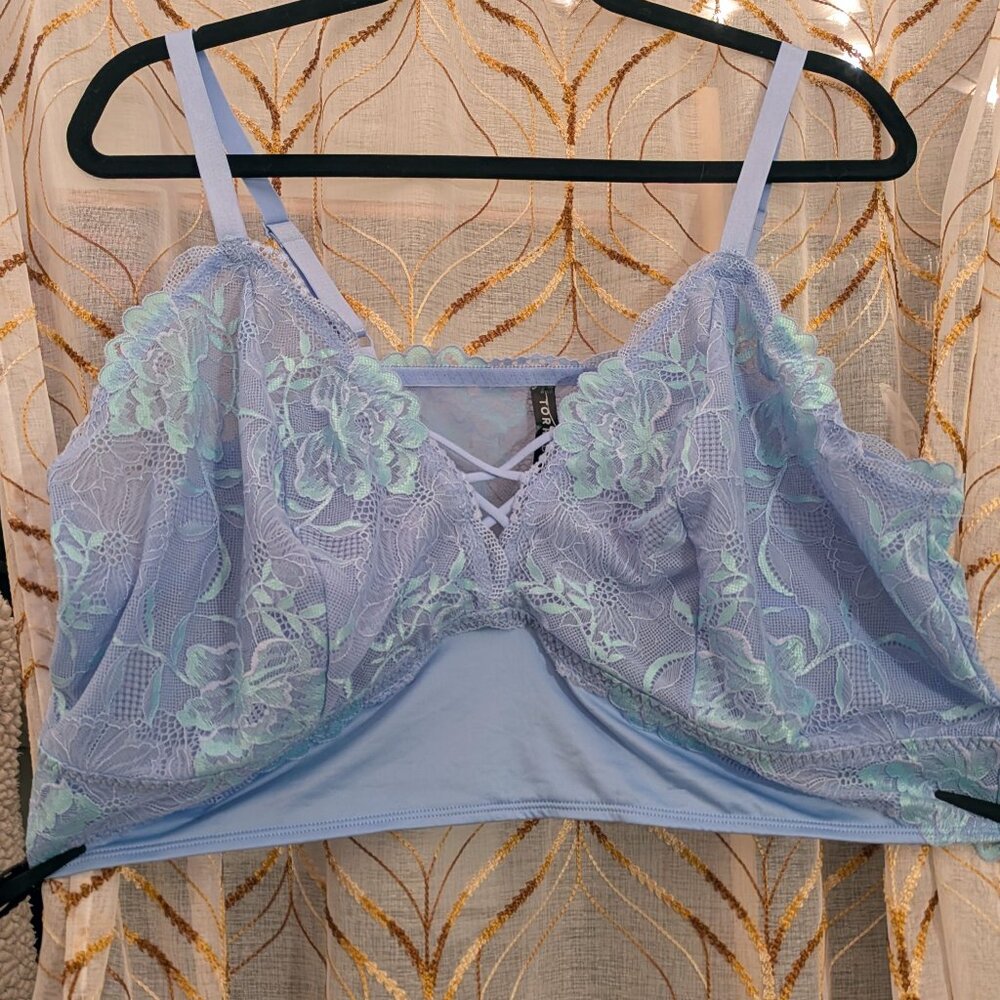 Torrid Unlined Cross-Dye Lace Longline Bralette – Serenity Beach Glass